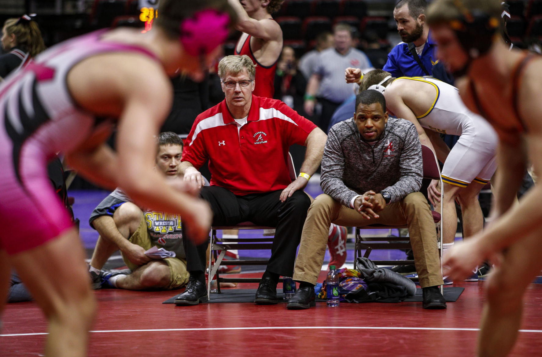 021717-WRESTLING-SEMIS-015.jpg
